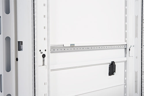 NetShelter SX 42U 600mmx1070mm Enclosure
